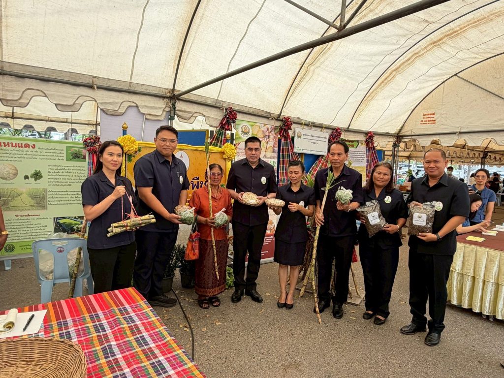 ศวพ.โนนสูง ร่วมให้บริการโครงการคลินิกเกษตรเคลื่อนที่ในพระราชานุเคราะห์ฯ จ.นครราชสีมา ไตรมาสที่ 1 ประจำปีงบประมาณ 2569